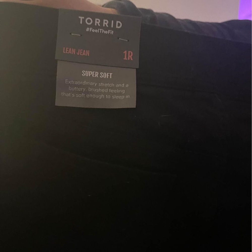 Torrid Super Soft Lean Jean High Rise Skinny Jeans size 1R New With Tags